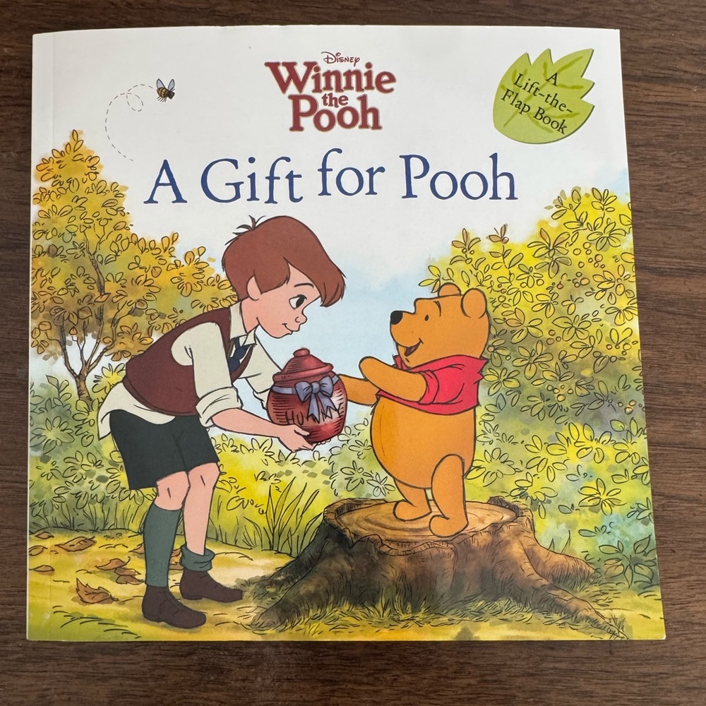 2012 Disney's A Gift for Pooh Storybook